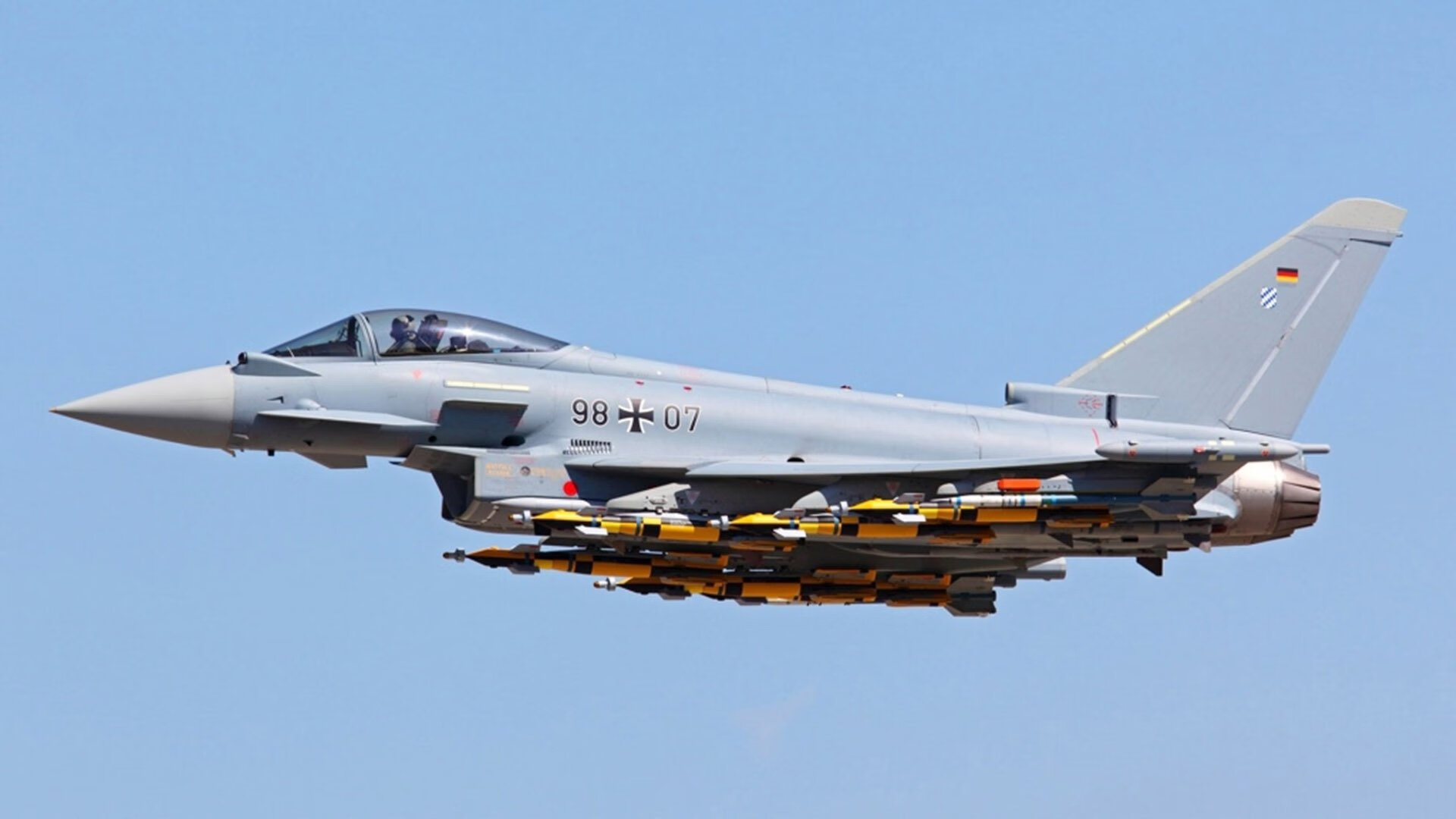 仰泳稳定推进中立代表队A晋级顺利，中国男子仰泳领军人物