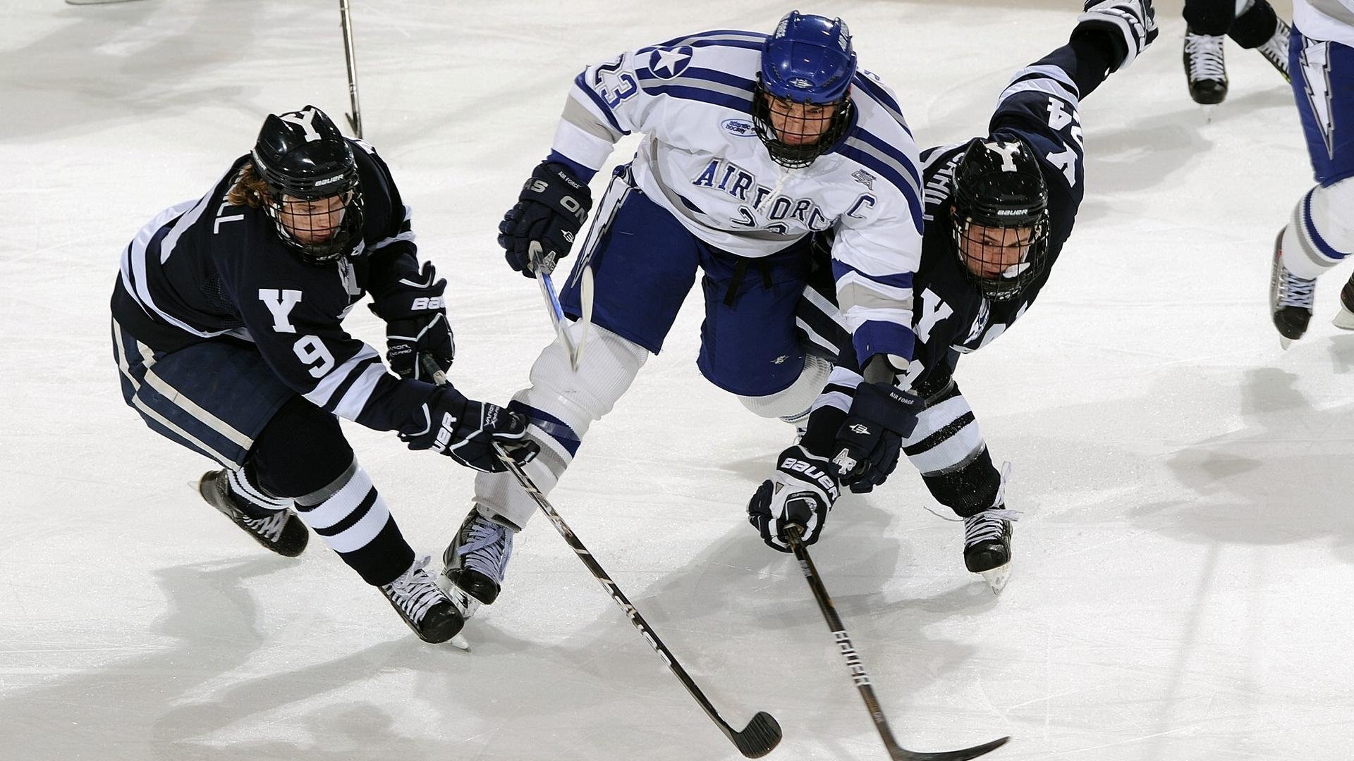 体育新闻中心关注低碳赛事组织模式的宣传机制，开展低碳活动